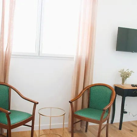 Appartement Le Freesia, A 20m De La Plage, 5 Min Du Centre-ville